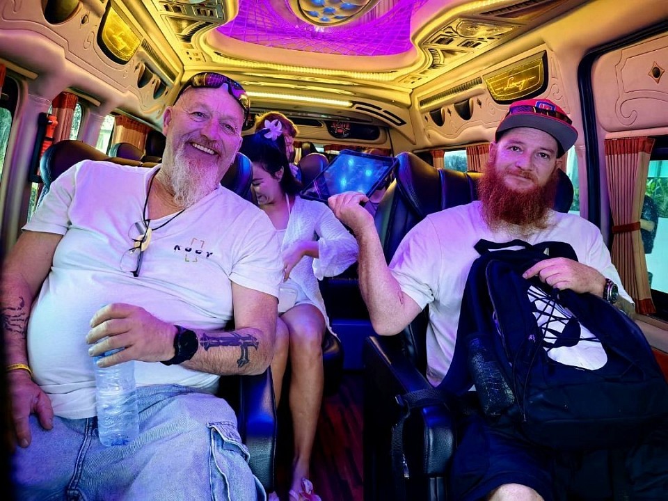 เหมารถตู้ไปเที่ยวทะเล