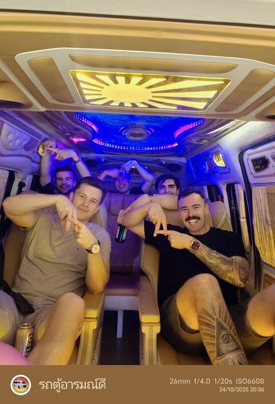 เช่ารถตู้ไหว้พระ